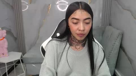 Snapshot of ashley_blum_v chatting on November 4, 8:19 pm ashley_blum_v online show from November 4, 8:19 pm