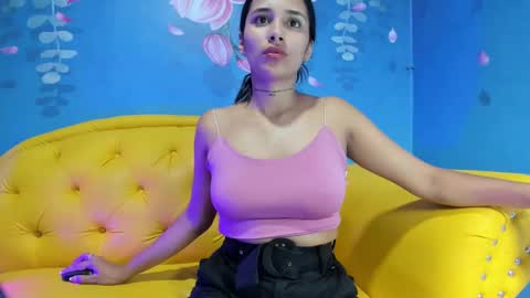 Snapshot of ashley_fresita chatting on December 28, 2:33 am ASHLEY online show from December 28, 2:33 am