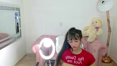 Snapshot of ashley_jonnes_ chatting on February 15, 7:51 am ASHLEY online show from February 15, 7:51 am