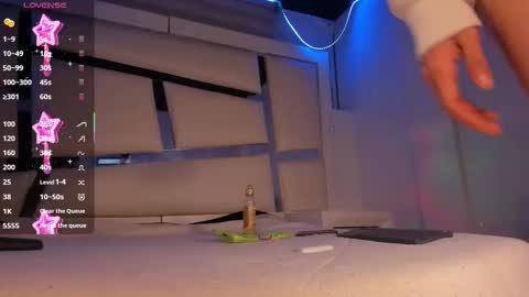 Snapshot of ashley_js chatting on March 20, 5:12 am ashley_js online show from March 20, 5:12 am