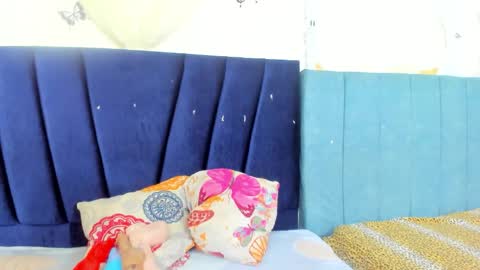 ashley online show from December 16, 11:37 am