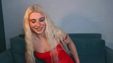 Ashley online show from May 3, 11:33 pm