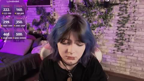 Ashley online show from February 23, 9:01 pm