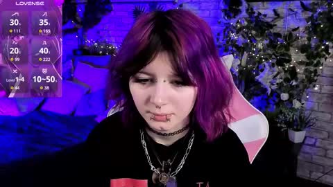 Ashley online show from March 24, 8:58 pm