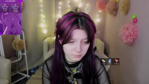 Ashley online show from May 12, 8:50 pm