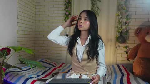 ashley_winhouse online show from October 6, 6:55 am