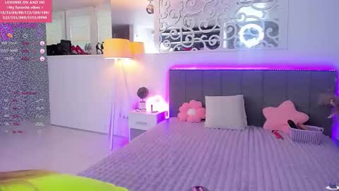 AshleyJonse online show from November 27, 6:15 am