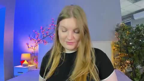 AshleyJonse online show from May 17, 5:16 am