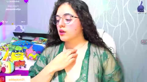 .. Ashley .. online show from February 8, 12:36 am