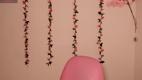 Snapshot of ashleyroys_111 chatting on March 17, 6:55 pm dahiana online show from March 17, 6:55 pm