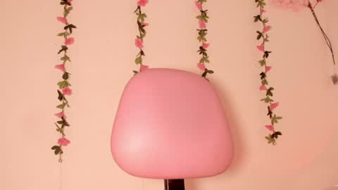 Snapshot of ashleyroys_111 chatting on March 28, 9:36 pm dahiana online show from March 28, 9:36 pm