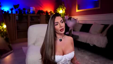 Snapshot of ashleysinnx chatting on February 15, 11:19 am Ashley online show from February 15, 11:19 am