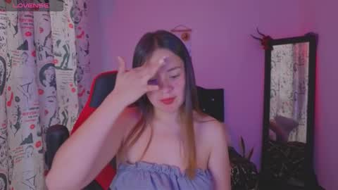 ASHLEY online show from November 20, 7:02 pm