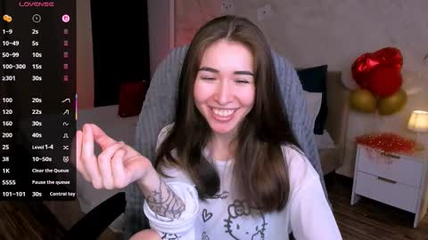 Ashley online show from February 25, 1:32 pm