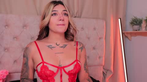 Ashley Lauren online show from January 20, 3:48 am