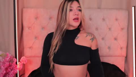 Ashley Lauren online show from February 11, 4:11 am