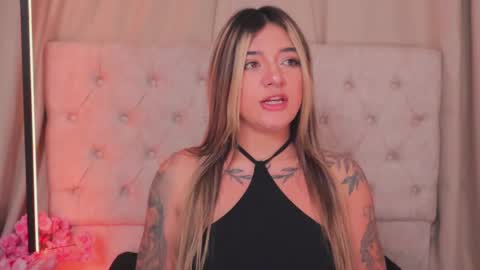 Ashley Lauren online show from February 26, 7:09 am