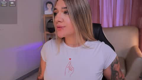 Ashley Lauren online show from September 30, 8:36 pm