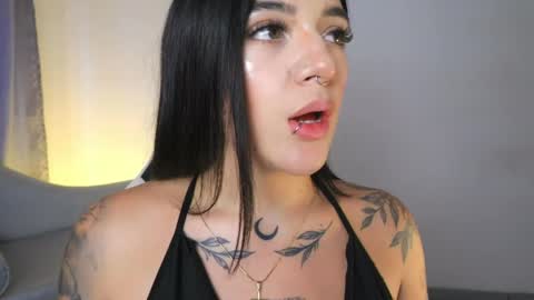 Ashley Lauren online show from May 15, 9:00 pm