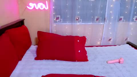 AshleyNicole online show from May 8, 5:18 pm