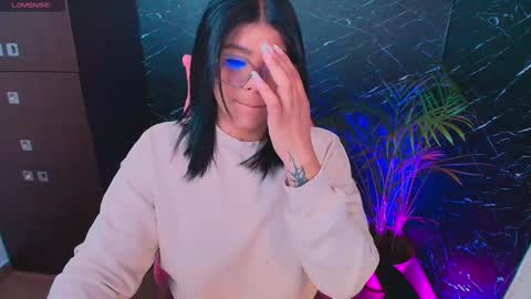 Ashleyy18   online show from September 28, 9:53 pm