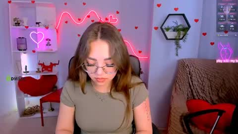 Ashli  online show from May 25, 9:48 am
