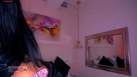 Snapshot of ashlie_dixon1 chatting on January 27, 9:00 pm Ashlie online show from January 27, 9:00 pm