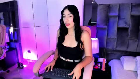 Ashly online show from May 19, 3:46 am