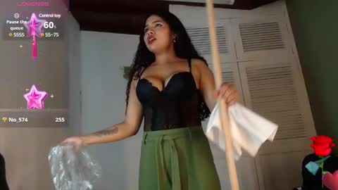 ashly online show from February 27, 9:04 pm