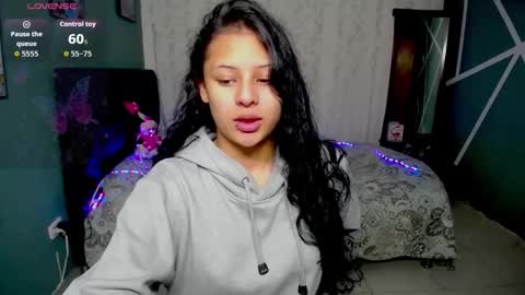 Snapshot of ashly_little2 chatting on October 18, 11:44 am Ashly online show from October 18, 11:44 am