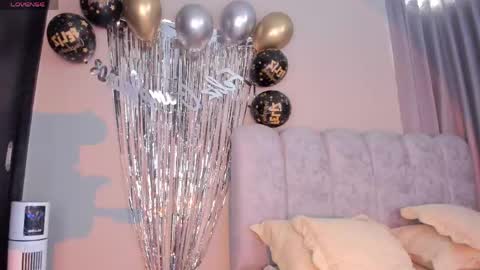 Snapshot of ashlye_stone chatting on April 21, 6:34 pm Paula Baleta online show from April 21, 6:34 pm