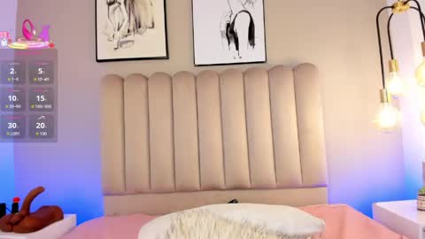 ashlye_white online show from May 16, 12:40 am