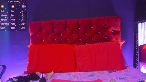 Ashly online show from April 28, 6:35 pm
