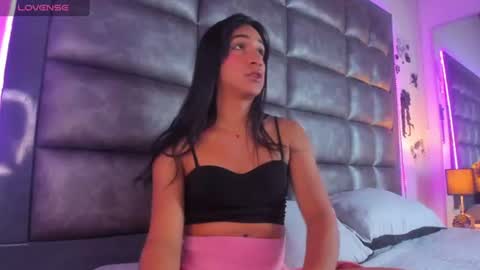 ashlymillerr_ online show from July 21, 7:27 pm