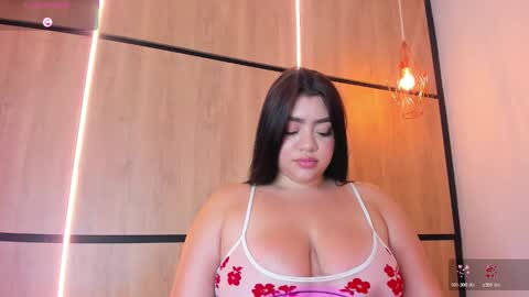 ashlyn online show from December 13, 8:25 pm