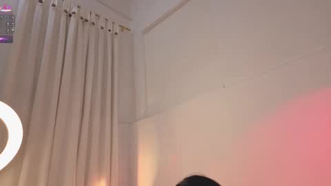 Snapshot of ashlynnlowe_ chatting on February 16, 2:18 am Ash online show from February 16, 2:18 am