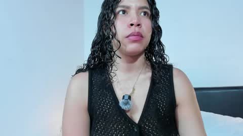 ashlyviper77 online show from May 17, 4:47 pm
