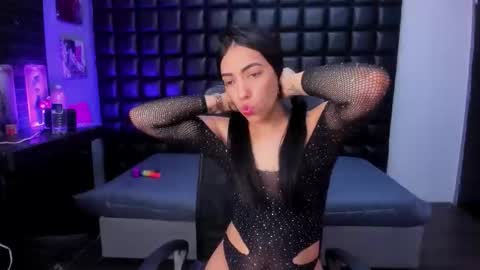 ashlyy sweet  online show from April 8, 4:29 pm