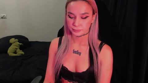 Snapshot of ashmila chatting on February 14, 6:10 am Mila online show from February 14, 6:10 am