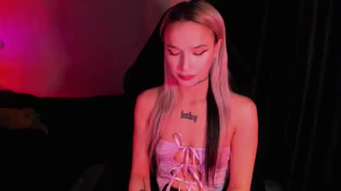 Snapshot of ashmila chatting on February 25, 5:50 am Mila online show from February 25, 5:50 am