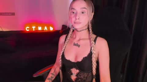 Snapshot of ashmila chatting on April 12, 8:08 am Mila online show from April 12, 8:08 am