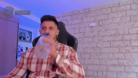 my name real is camilo online show from May 11, 7:11 pm