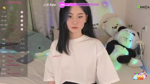 Snapshot of asiafairy chatting on December 1, 7:36 pm Emma online show from December 1, 7:36 pm