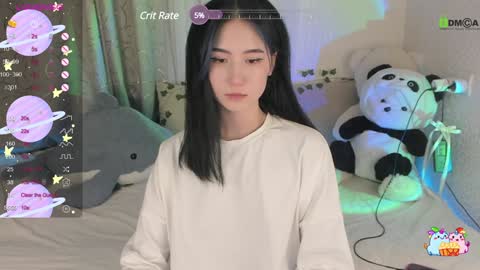 Snapshot of asiafairy chatting on December 5, 8:00 pm Emma online show from December 5, 8:00 pm