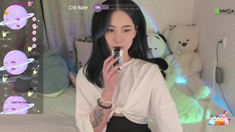 Snapshot of asiafairy chatting on December 17, 8:32 pm Emma online show from December 17, 8:32 pm