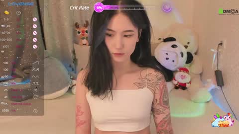 Snapshot of asiafairy chatting on December 27, 1:07 pm Emma online show from December 27, 1:07 pm