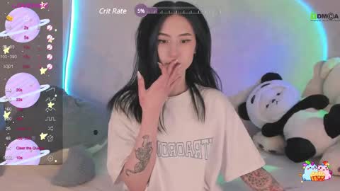 Snapshot of asiafairy chatting on February 19, 8:10 pm Emma online show from February 19, 8:10 pm