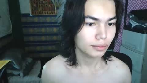asian_babyboi online show from January 8, 4:59 am