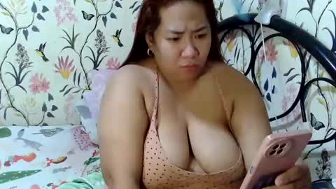 Asian Bigboobs20 online show from May 11, 9:23 pm