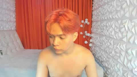 asian_blakefoster online show from March 30, 11:33 am